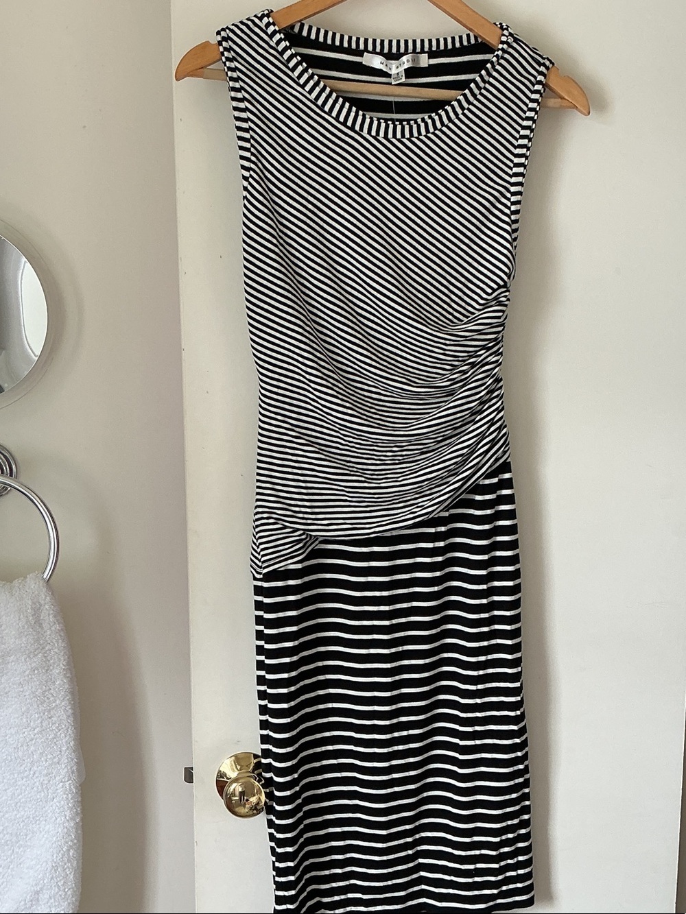 MAX STUDIO Sleeveless Black & White Striped Women’s Dress - Classic Casual